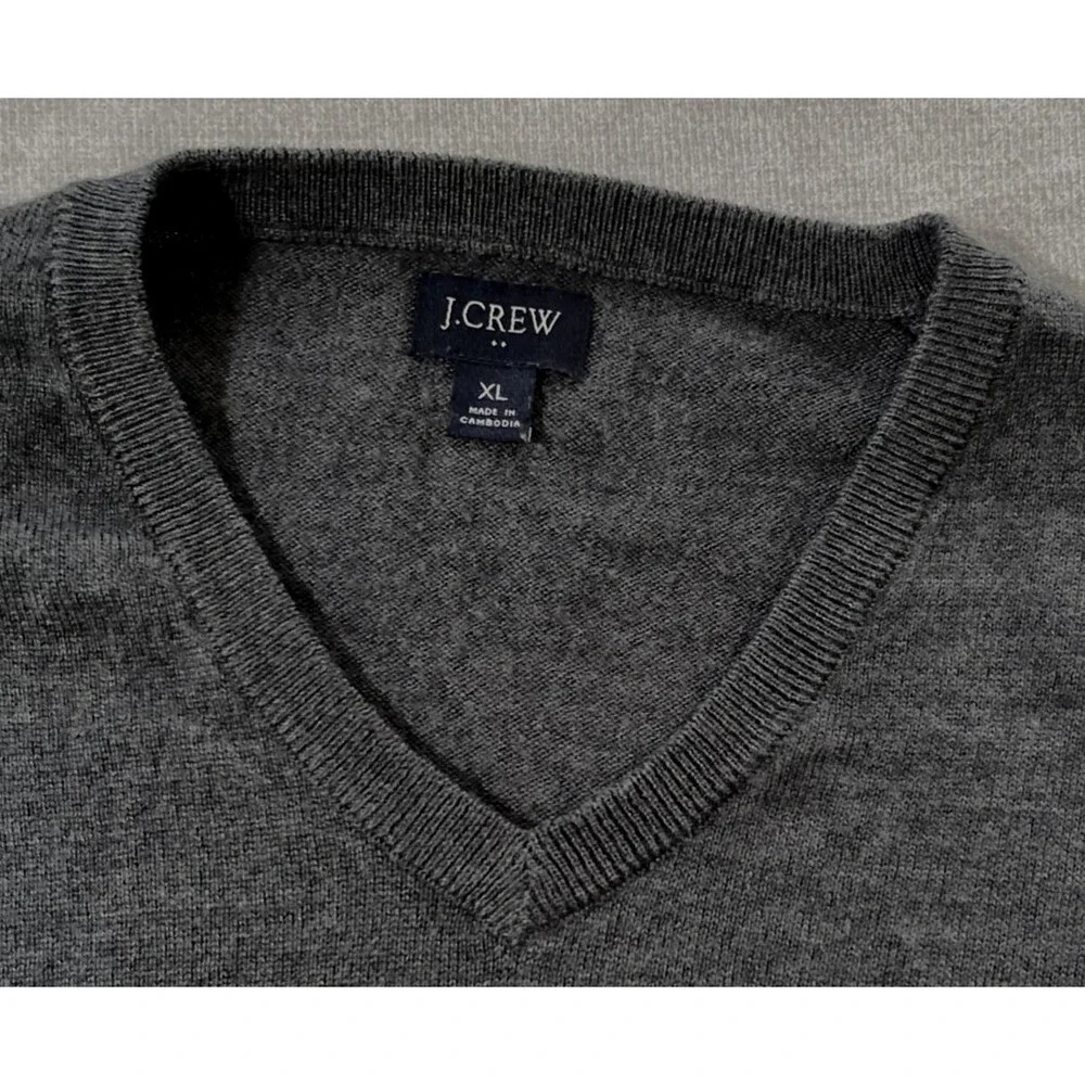 J Crew Merino Wool Blend Sweater Mens XL V-Neck Heather Charcoal Gray Washable